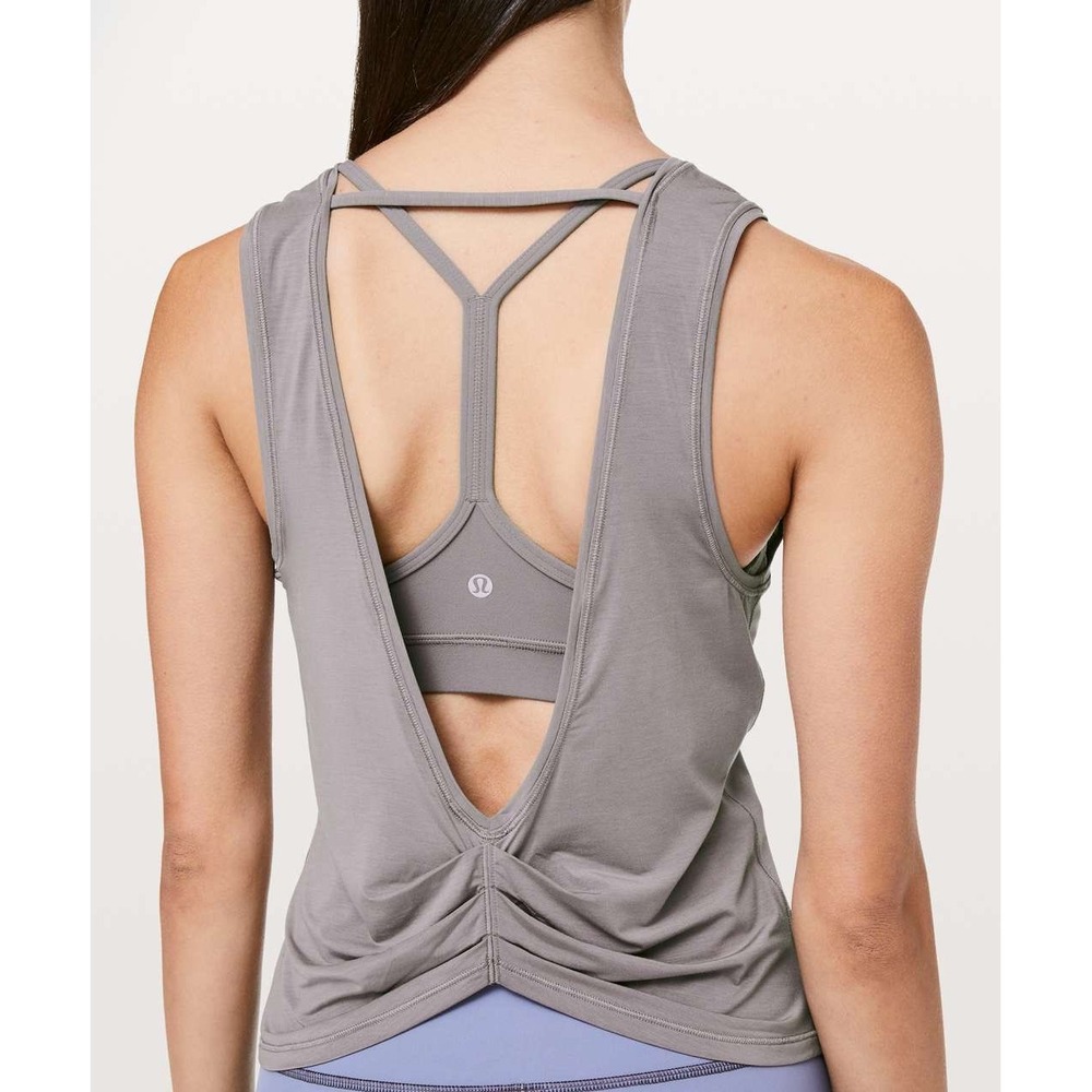 Lululemon deep stretch Grey Open Back Pleated Tank Top Size 8 NWOT